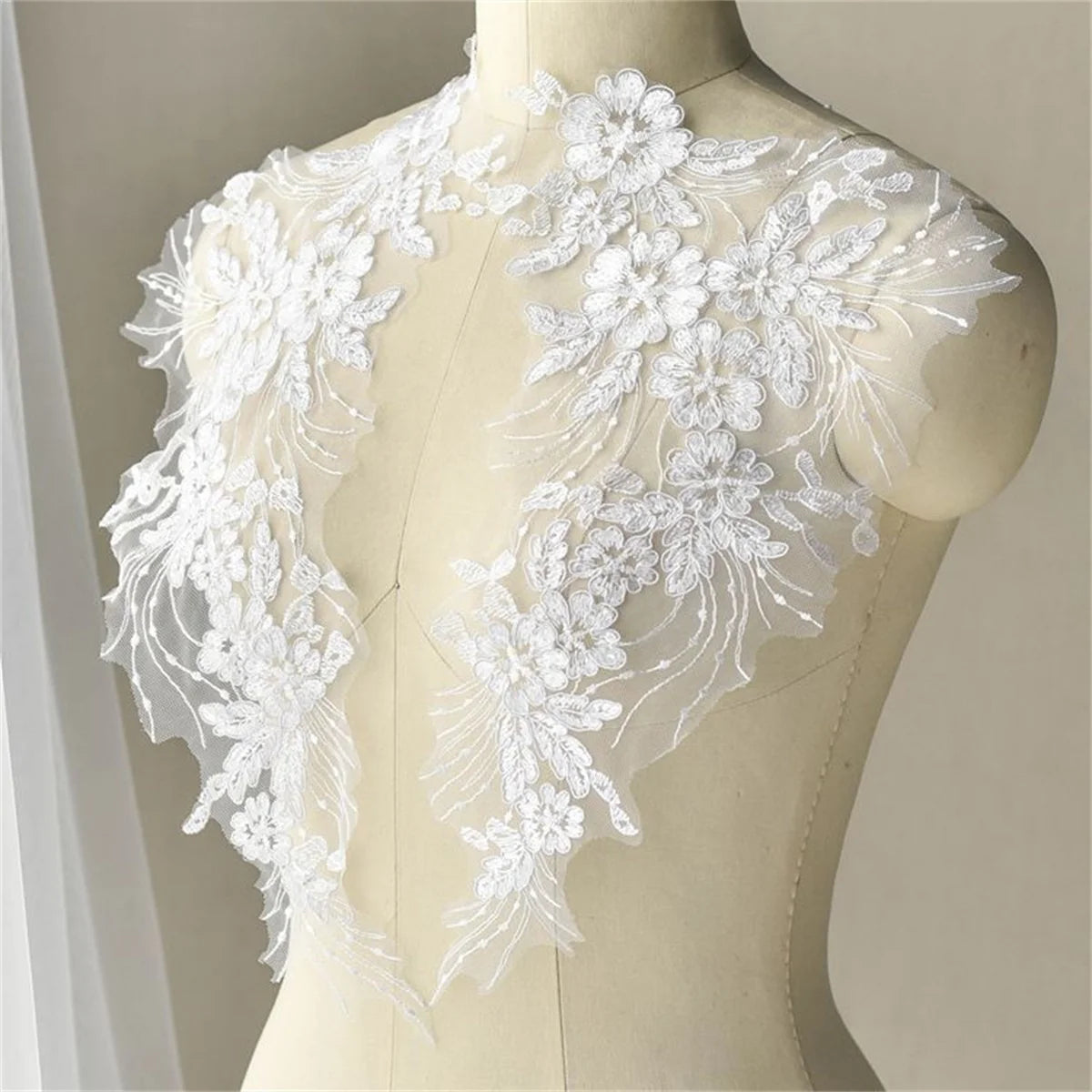 1 Pair Black White Flower Sequin Flower Tassel Appliques Lace Fabric Wedding Embroidered Trims DIY