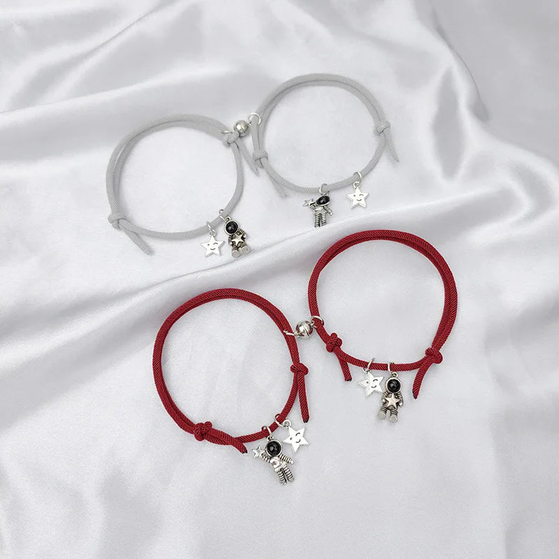 Couple Lovers Friendship Jewelry Handmade Adjustable Star Charm Pendant Astronaut Magnetic Bracelet for Valentine's Day Gift