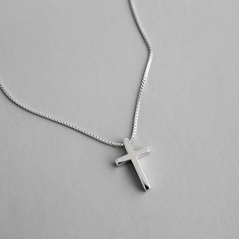 VIANRLA 925 Sterling Silver Statement Rhodium Plated Cross Pendant Box Chain Necklace