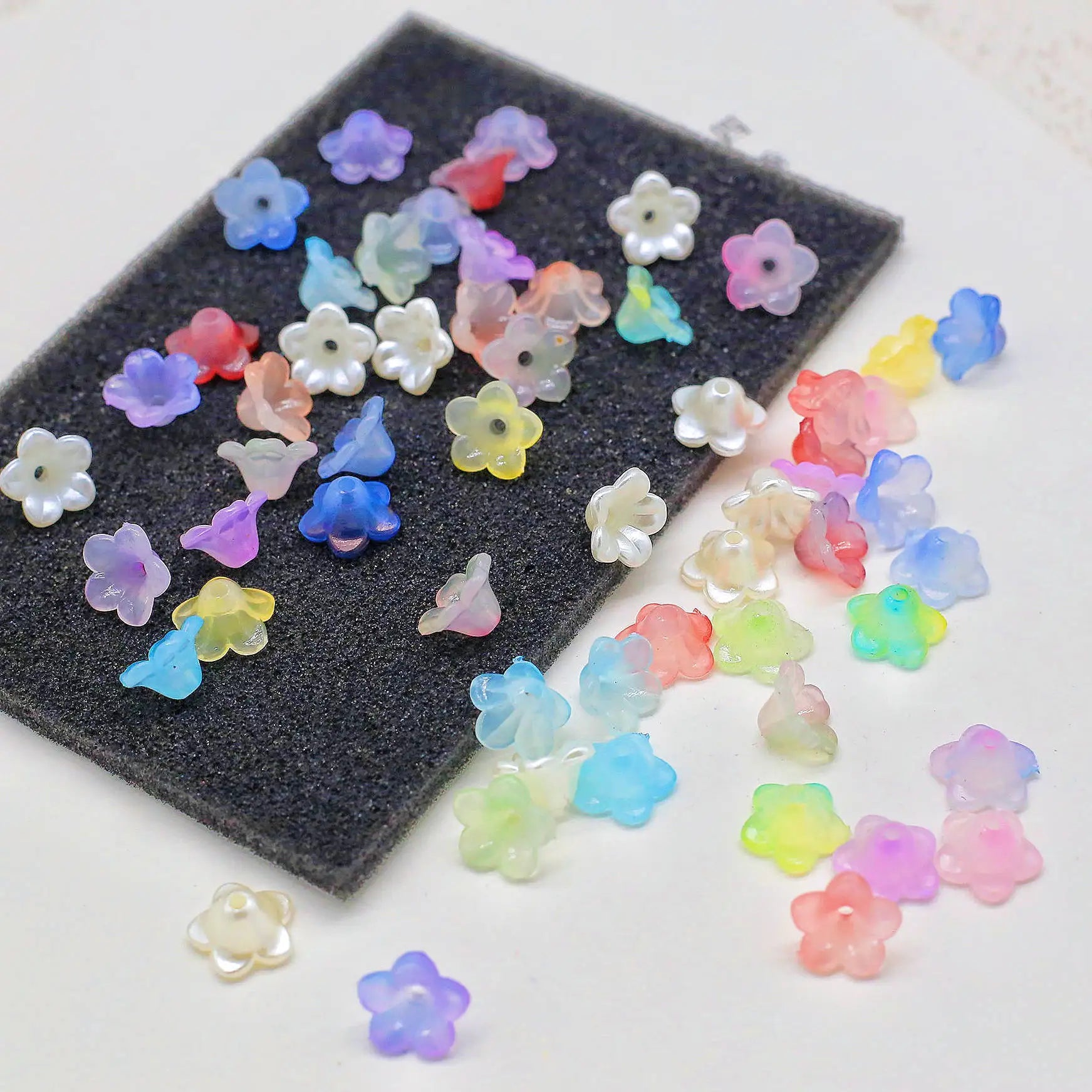 CJ Good Quality Acrylic DIY Accessories Loose Beads Bellflower Buds Car Hanging Material Acrylic Beads