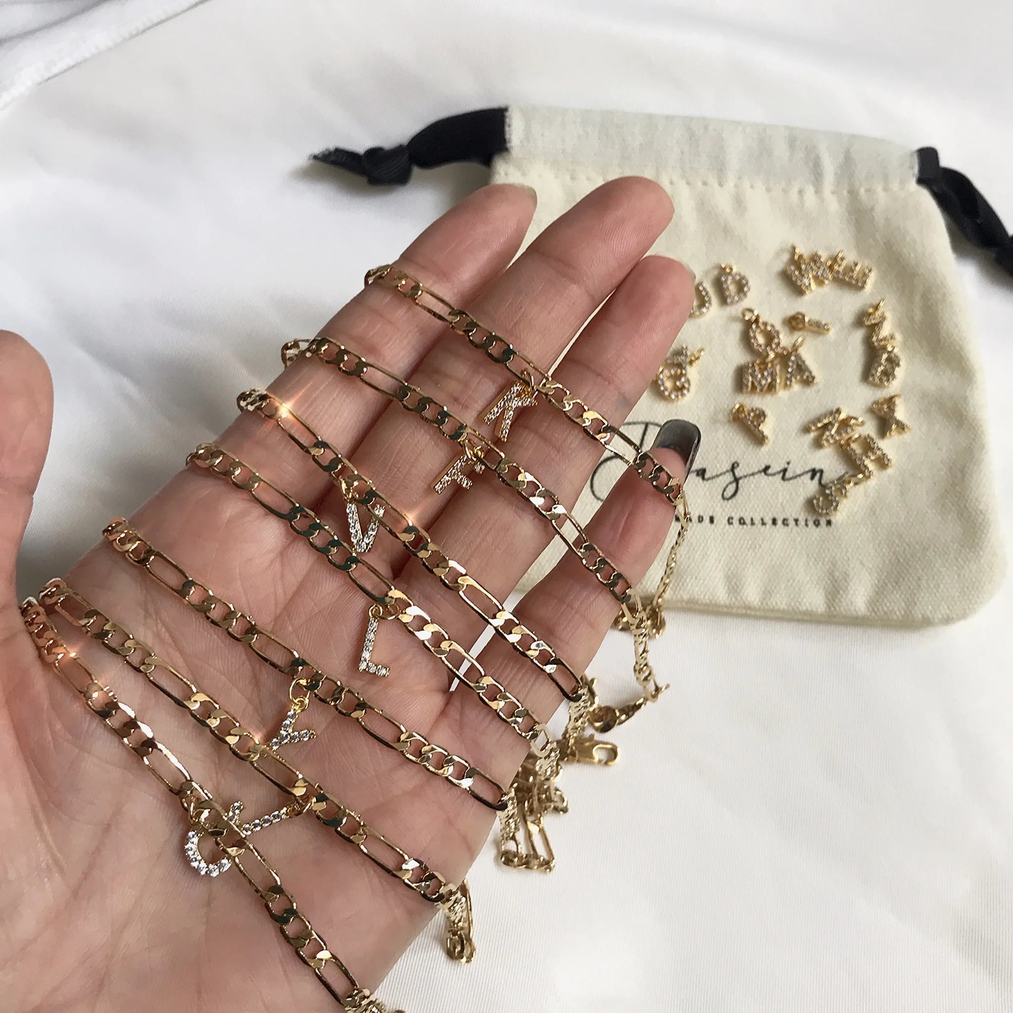 2024 Dazan New 26 Small Letters Name 18k Gold Plated Flat Figaro Chain Stainless Steel Alphabet Diy Versatile Anklet