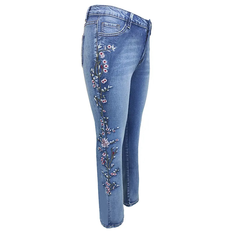 Wholesale  Europe Women Embroidered Flower Pattern Jeans Slim High Elastic Plus Size Pants Trousers Casual Jeans