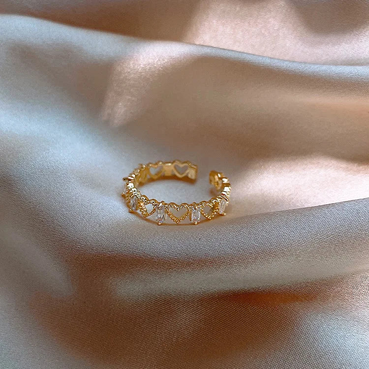 Anel Feminino Women's Banquet Jewelry Gold Plated Heart Shaped Opening Ring Simple Hollow Heart Finger Ring Anel