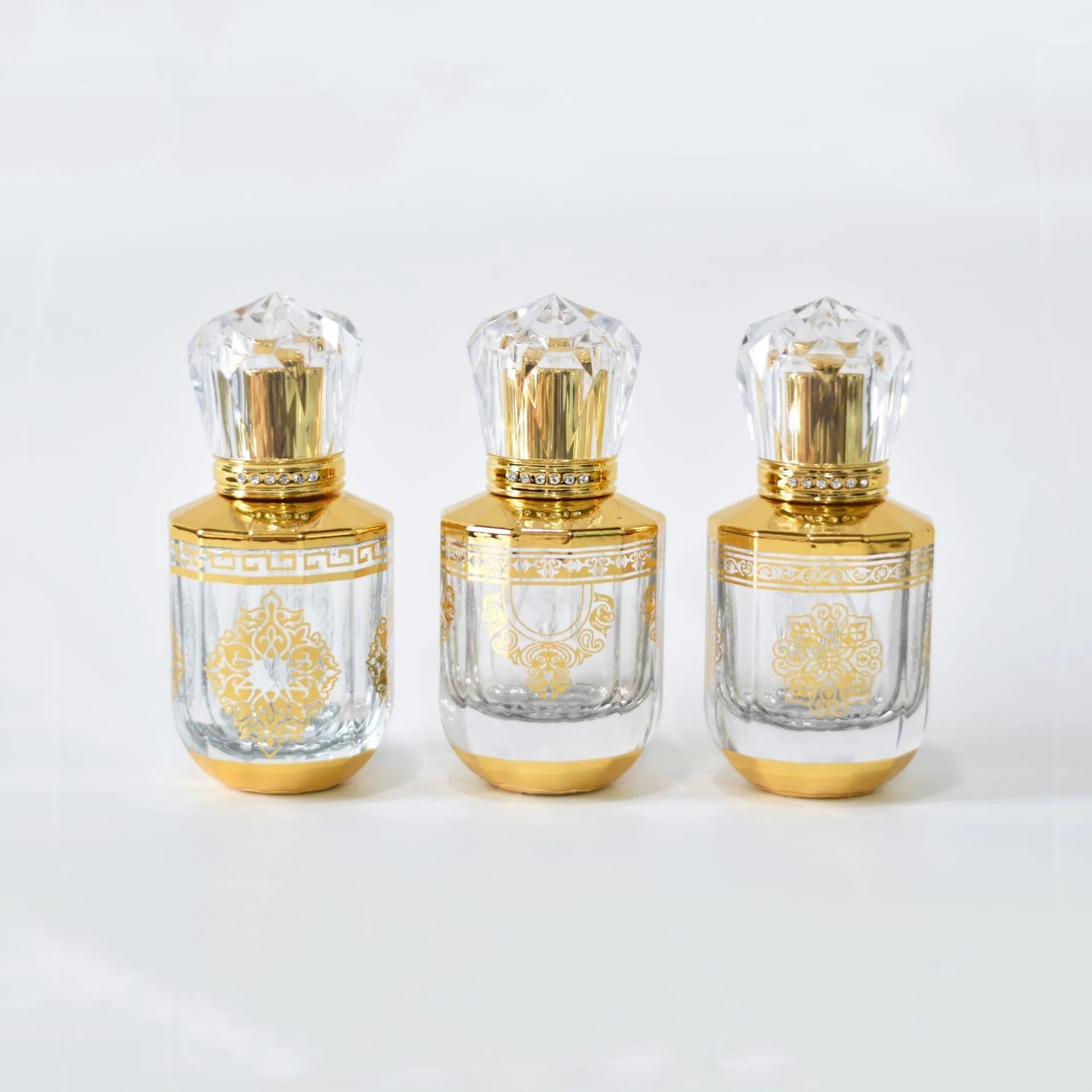 Arabic Gold Glass Metal 30ml Empty Fancy  Golden Glass Perfume Atomizer Perfume Spray Bottles With Gold Cap