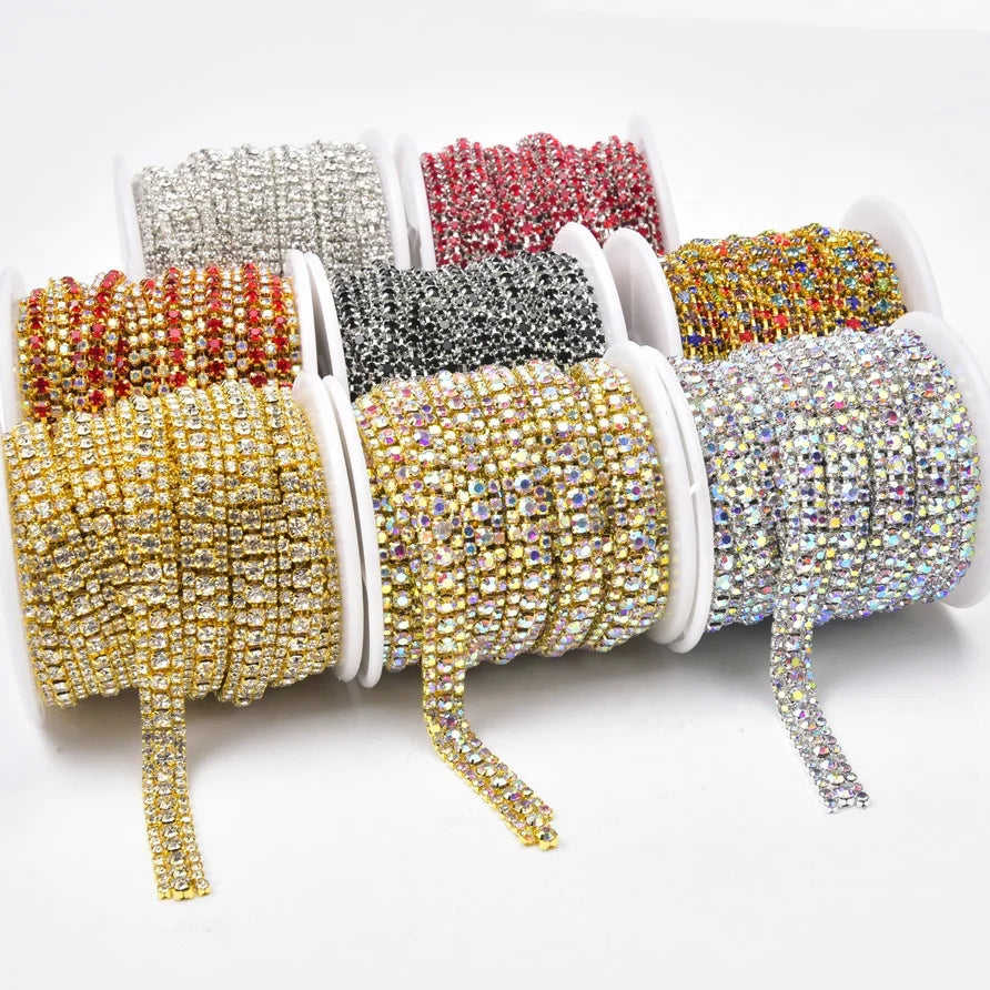 Factory Wholesale 3 Rows of Two Small One Large Crystal Gold Bottom Claw Rhinestone Chain Diy Clothing Decoration Accessories