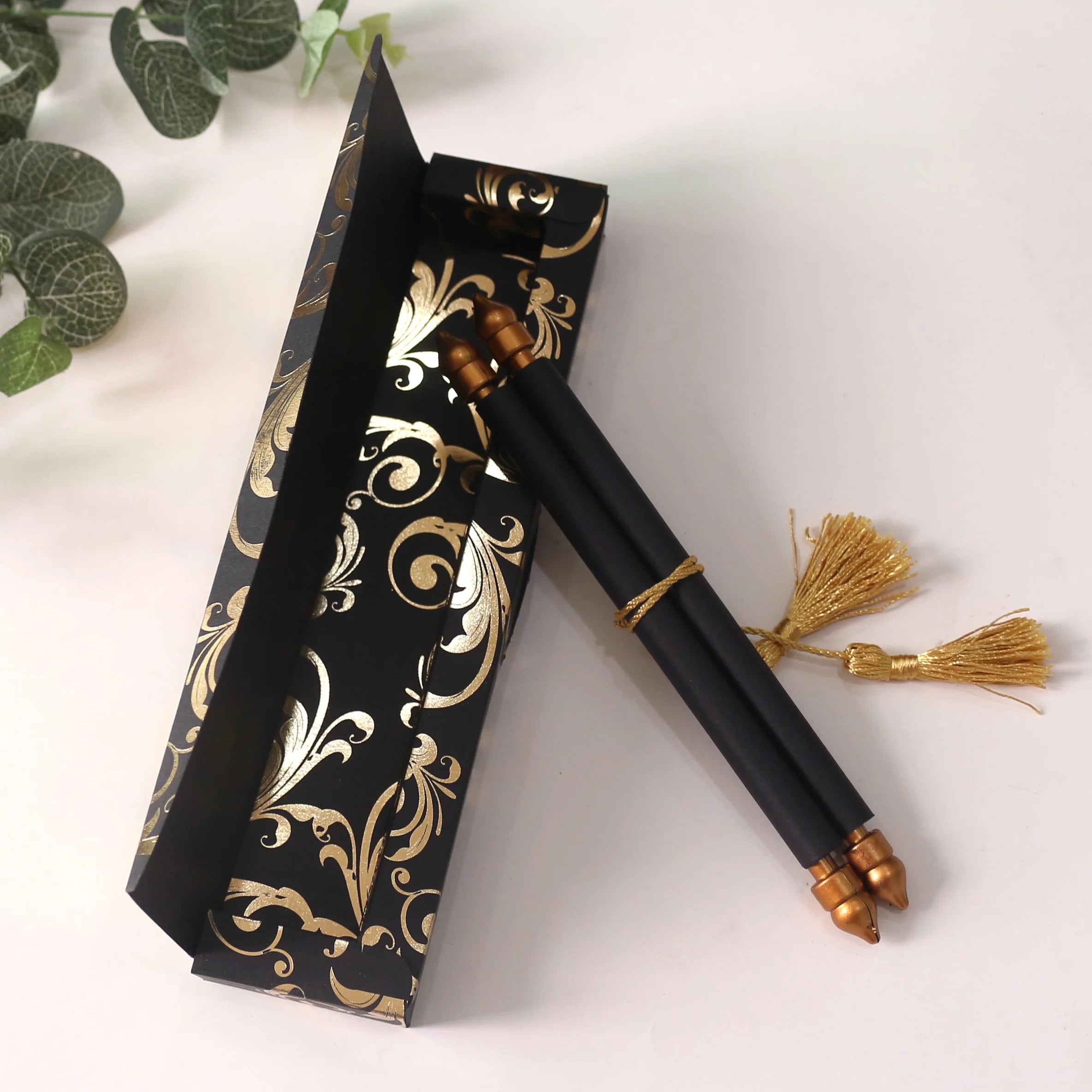 Hot Selling Unique Wedding Black Scroll Card Hot Stamping Foil Plastic Sticks and Tassel Luxury Scroll Invitations