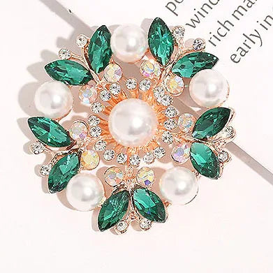 Luxury Sparkling Stone Snowflake Brooch Ladies Wedding Guest Gift Valentine's Day Jewelry Pearl Brooch Pins