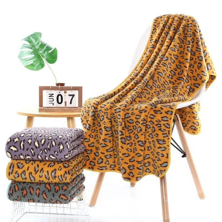 Premium ultra Absorbent and Eco-friendly  Leopard Print Absorbent Oversized Bath Towel Large Hand Towels