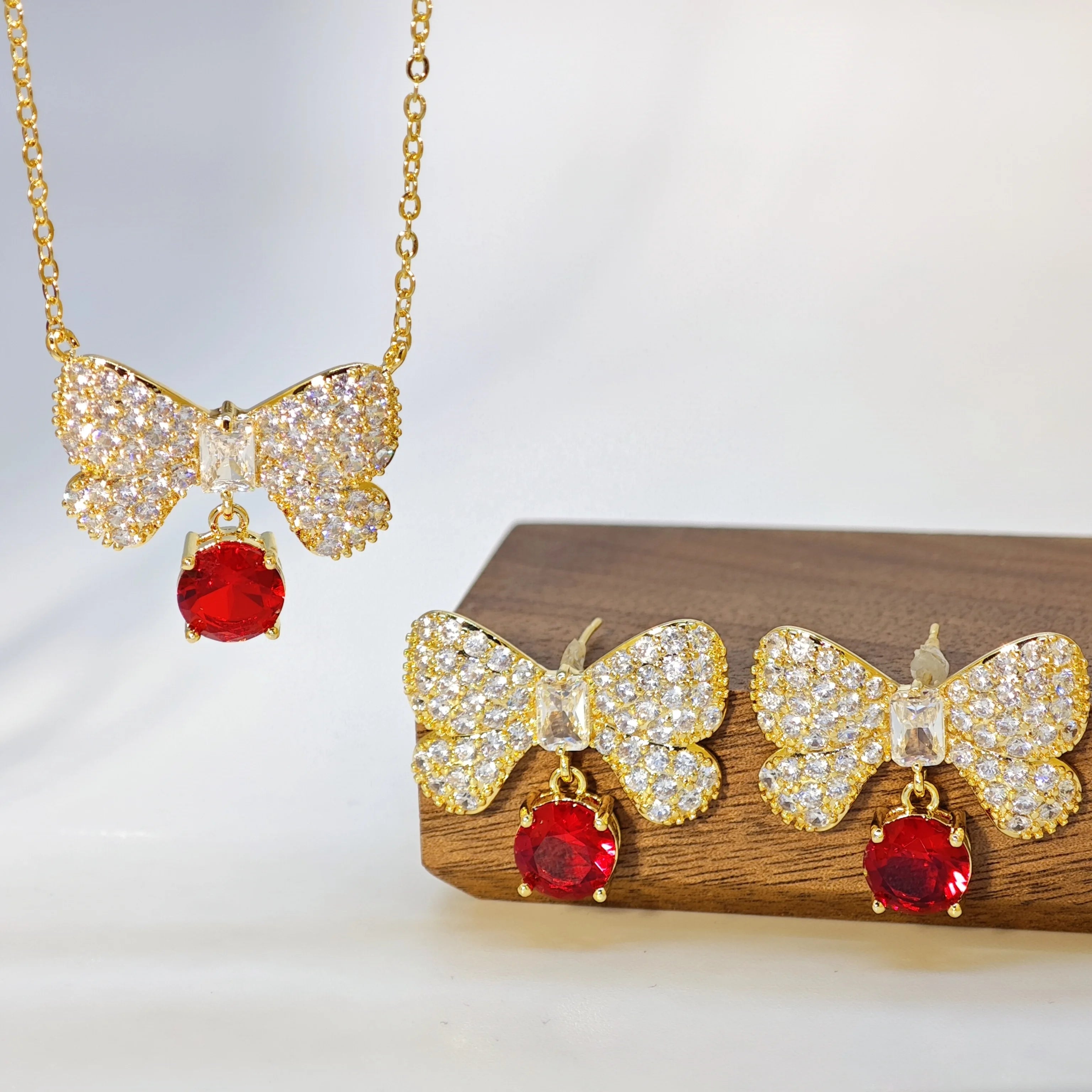 Ilona Vintage Wedding Jewelry Set Copper Gold Plated Pave Zircon Bow Tie Bow and Ruby Pendant Necklace Earrings Set for Women