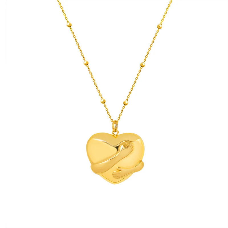 Hot Selling Wedding Hug Heart Pendant Necklace Trendy Waterproof 18K Gold Plated Stainless Steel Pendant Necklace for Women