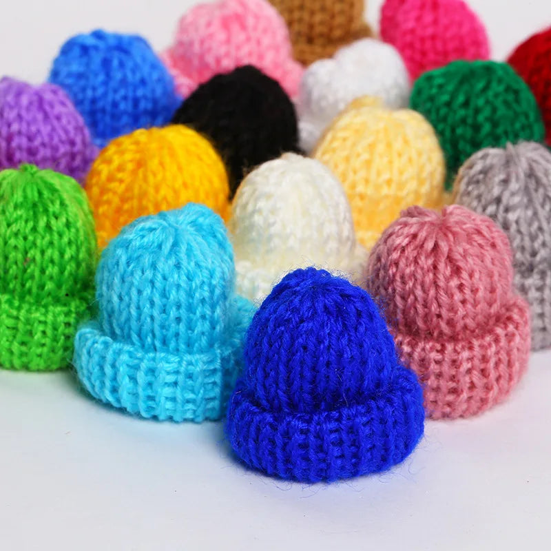 Mini Knitted Wool Hat Children Christmas Knitting Hats Diy Crafts Wool Yarn Keychain Hair Accessories Home Garment Decoration
