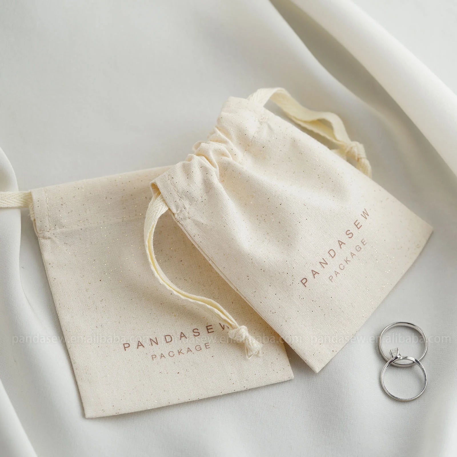 PandaSew Custom Logo Bling Bling Muslin Drawstring Bag Luxury Gift Beige Cotton Packaging Jewelry Pouch