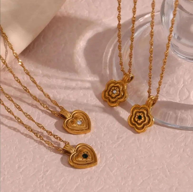 Vintage Necklace 18K Gold Plated Concentric Flower Heart Zircon Pendant Necklace Tarnish Free Stainless Steel Heart Necklace
