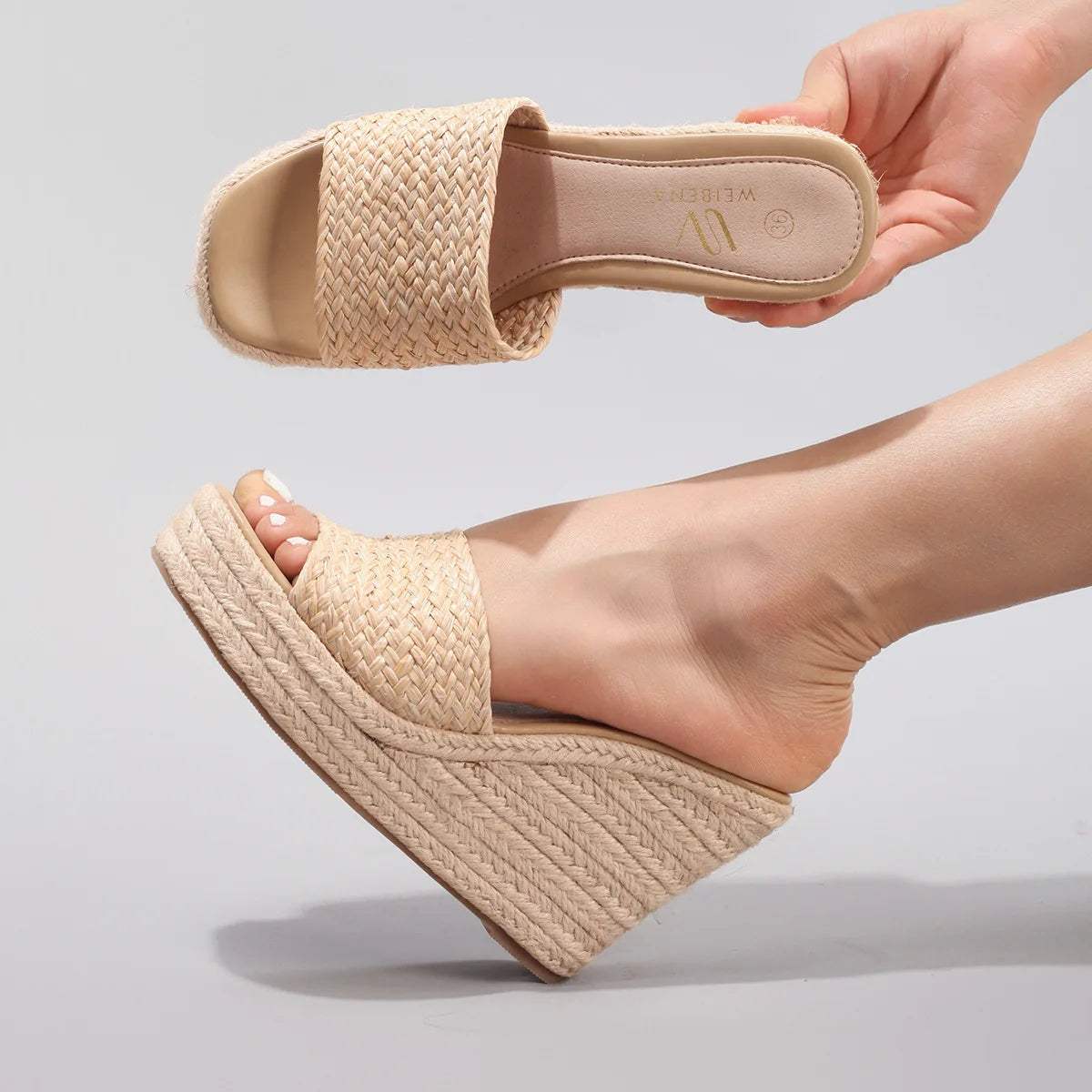 New Design Hemp Leisure 10CM Chunky Slope Heel Platform Sandal Bow Knot Straw Summer Holiday Ladies Platform Sandals