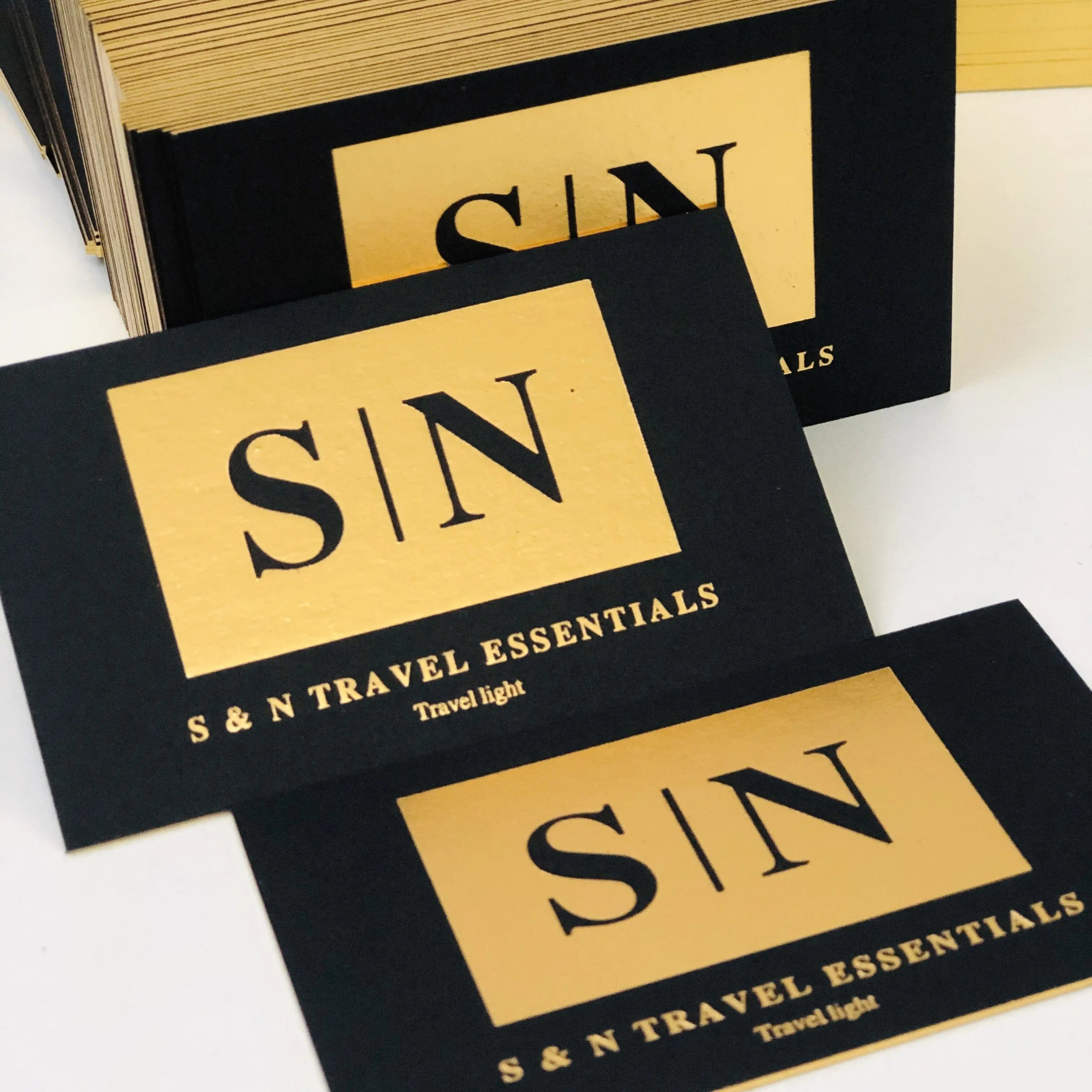 Elegant Luxury Custom Color logo Art Paper Credit Card Size Gold Foiled Stamping logo Nail Business Card Thank You Purchase Card