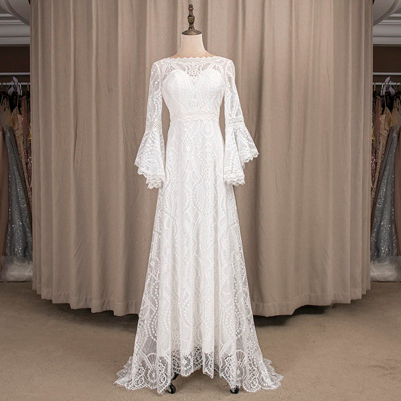 Real Photos Boho Outdoor Long Bell Sleeves Lace Wedding Dress for Plus Size Woman Backless Boat Neck Bride Gown for Wedding