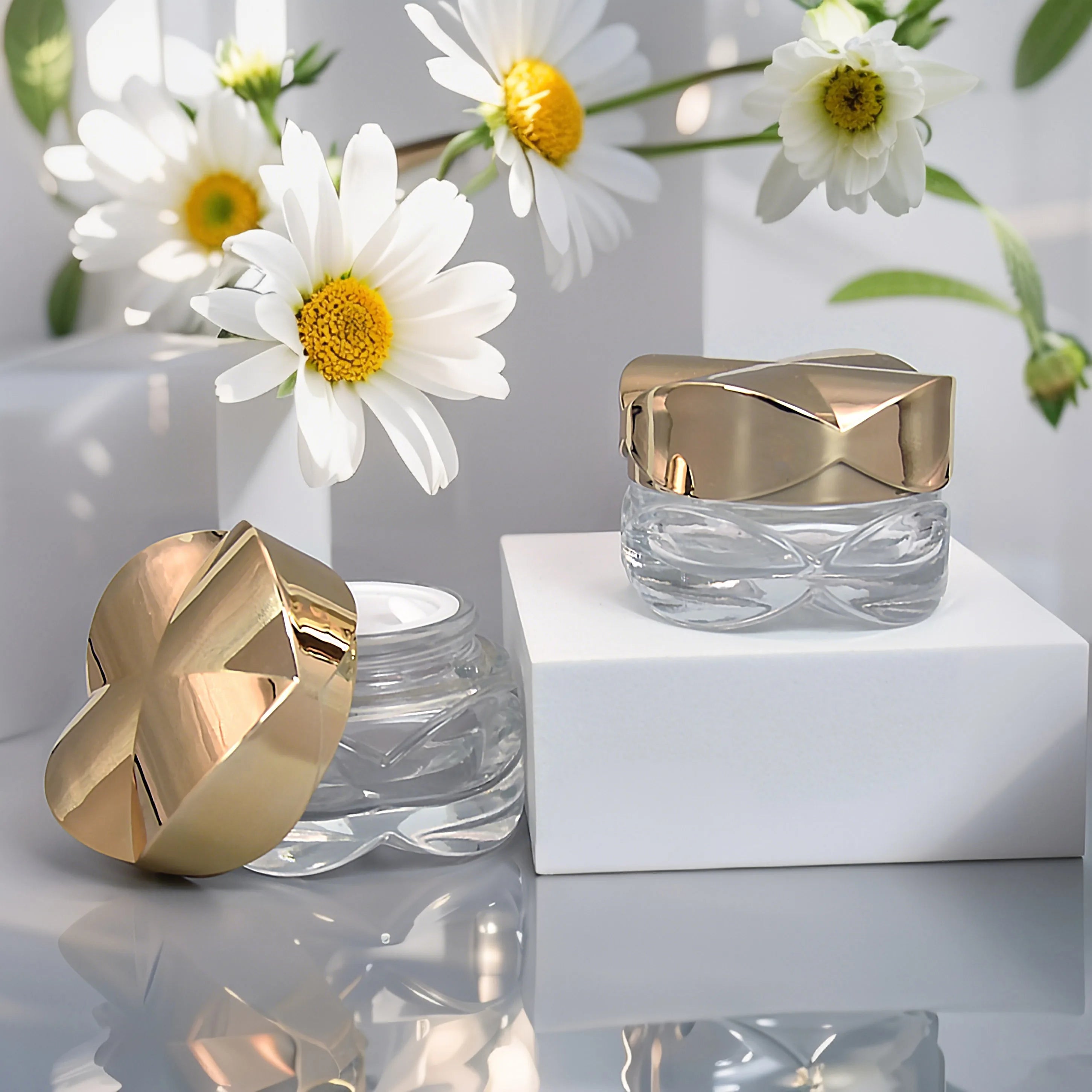 Luxury Cosmetic Cream Jars with Golden Lids Plastic Container for Skin Care Face & Eye Cream Moisturizer
