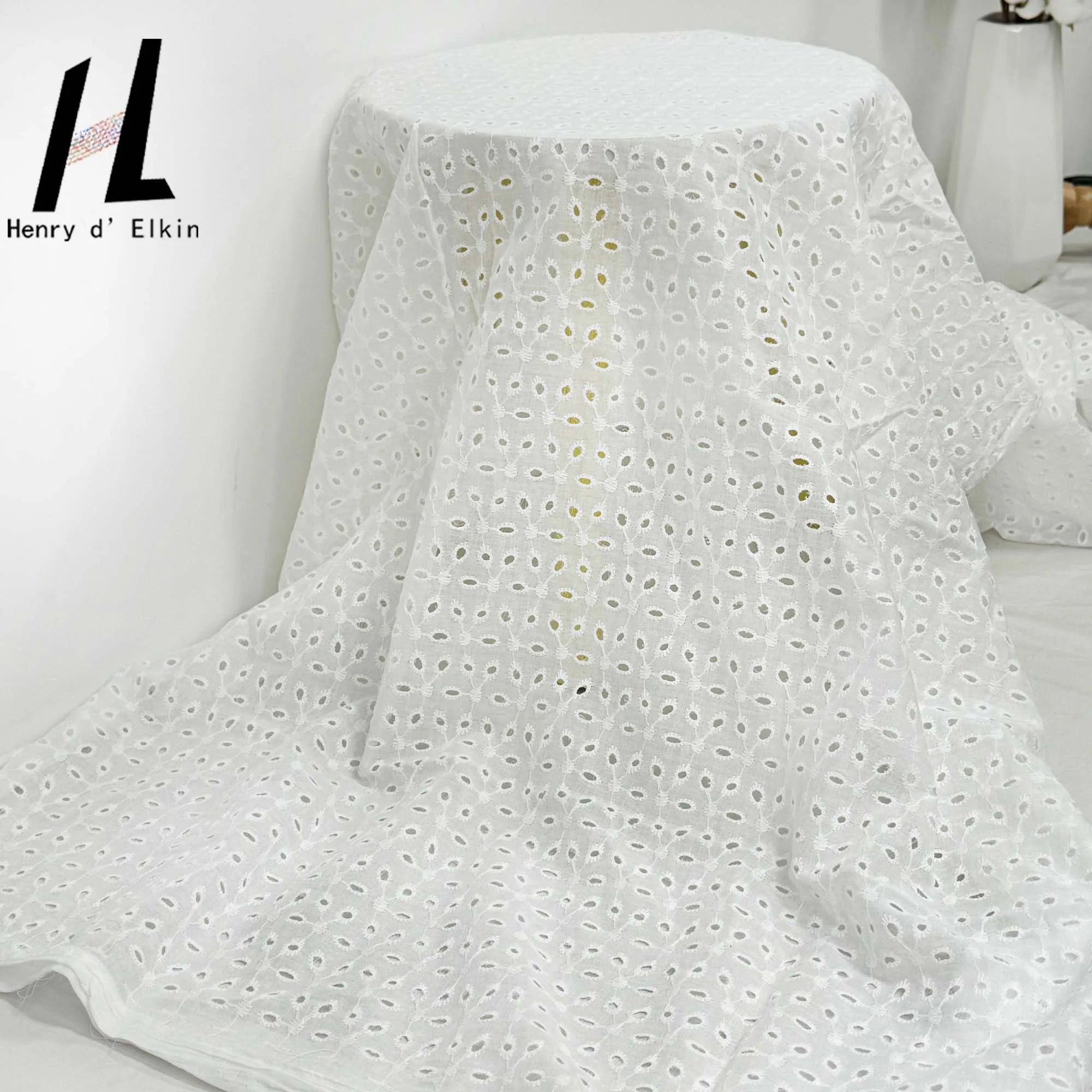 Chic White Lace Fabric Delicate Floral Embroidery Modern Cut-out Design High Quality Cotton Embroidery Fabric