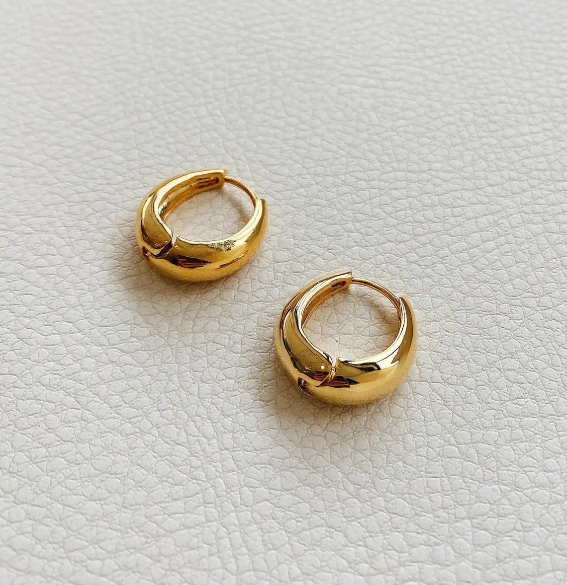 Vintage Jewelry Stainless Steel Earrings 18K Gold 20mm Chunky Hoop Earrings for Women Girls