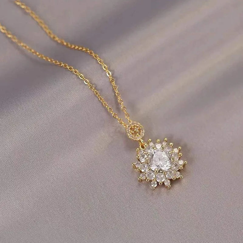 Wholesale Handmade Kolye Zircon Flowers Pendant Clavicle Chain Link Brass Necklace for Women