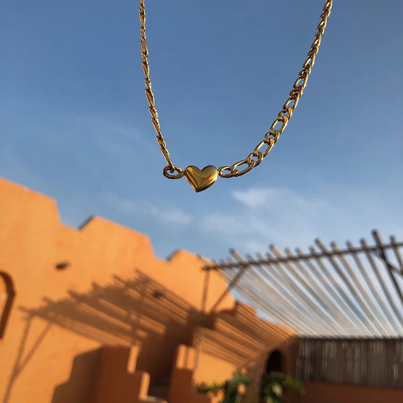 18k Gold Plated Non Tarnish Waterproof Stainless Steel Hypoallergenic Vintage Figaro Chian With Heart Pendant Necklace for Her