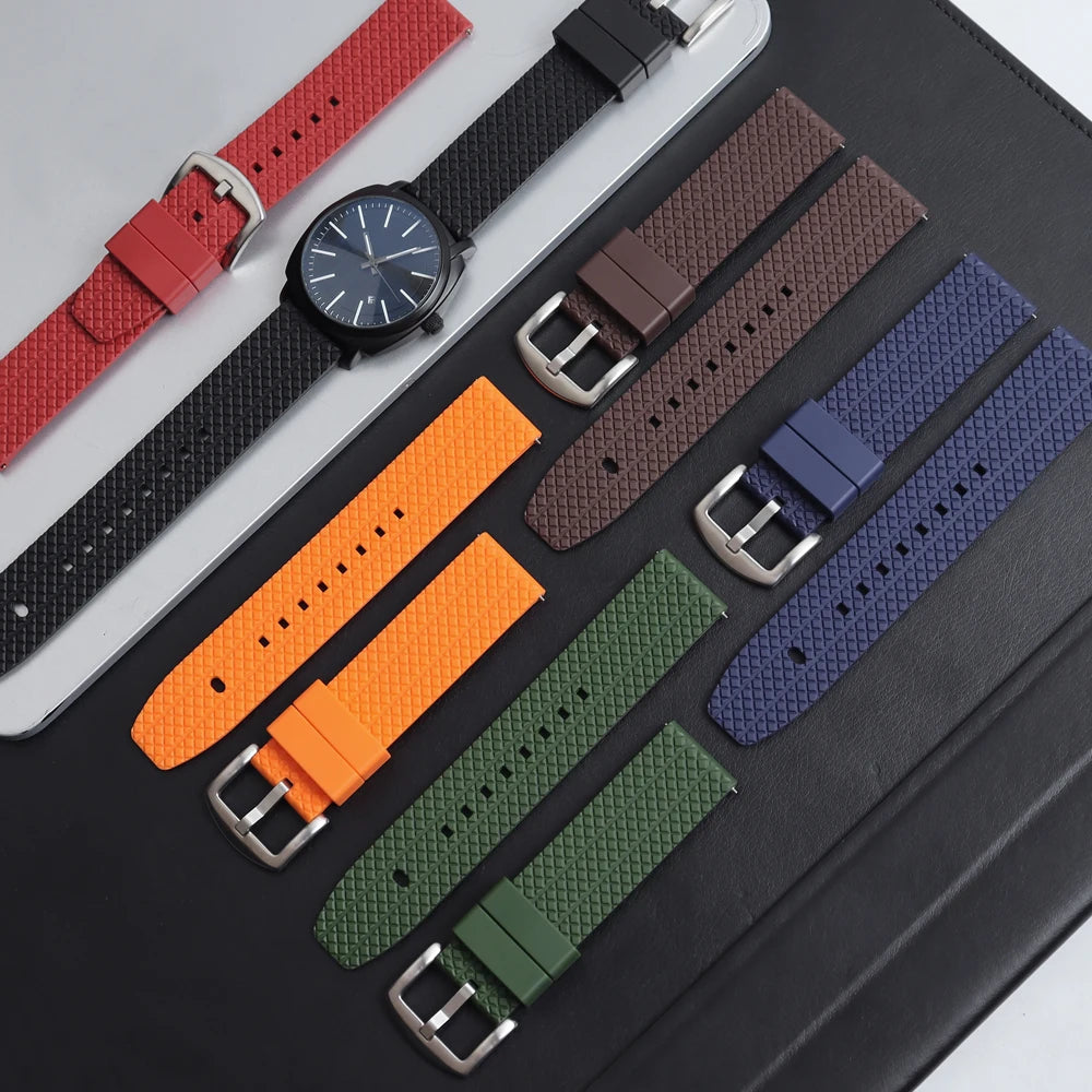 Cheap Wholesale Rubber Blue/black Design Sense Rubber Watch Strap Soft Material with Polished Stainless Steel Buckle