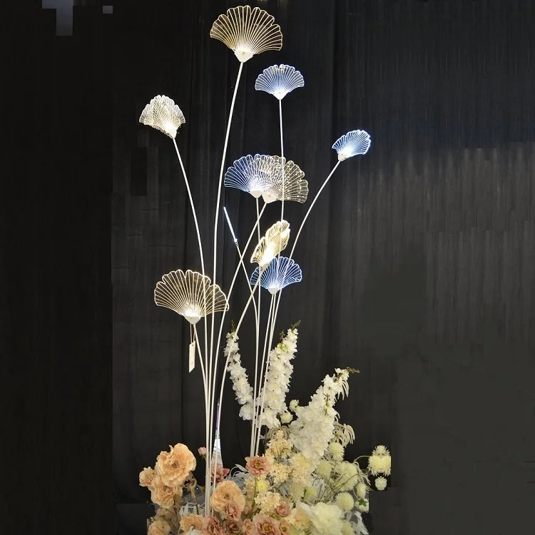 2021 Latest LED Ginkgo Leaves Walkway Hanging Lamp for Wedding Decoration Restaurant Decoration