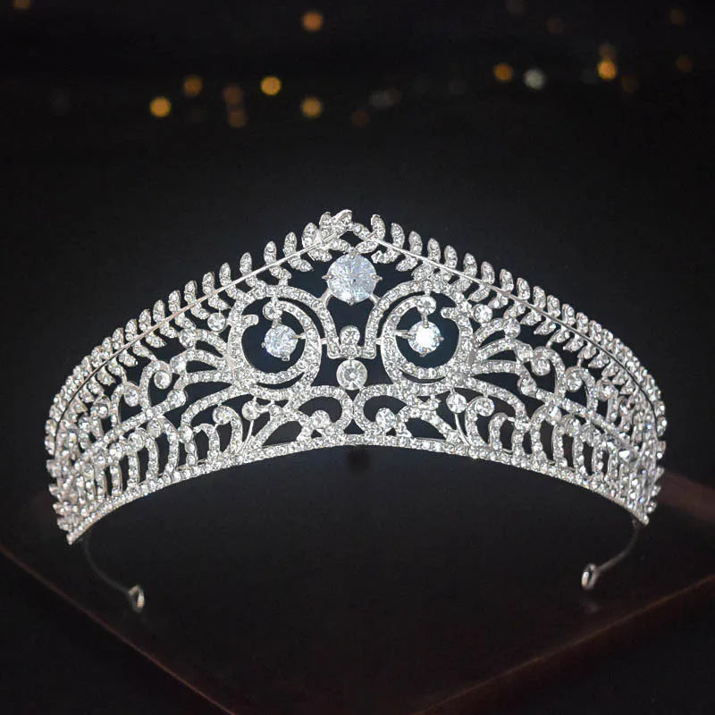 LUOXIN Retro Princess Zircon Tiaras Birthday Gift Alloy Rhinestone Wedding Ornament Bridal Crown