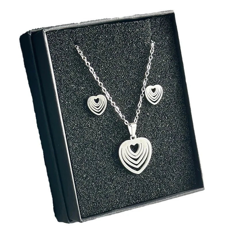 New 2024 Ins Stainless Steel Women's Fashion Necklace Jewelry Set for Women Earring Heart Jewelry Titanium Steel Earring Fashion