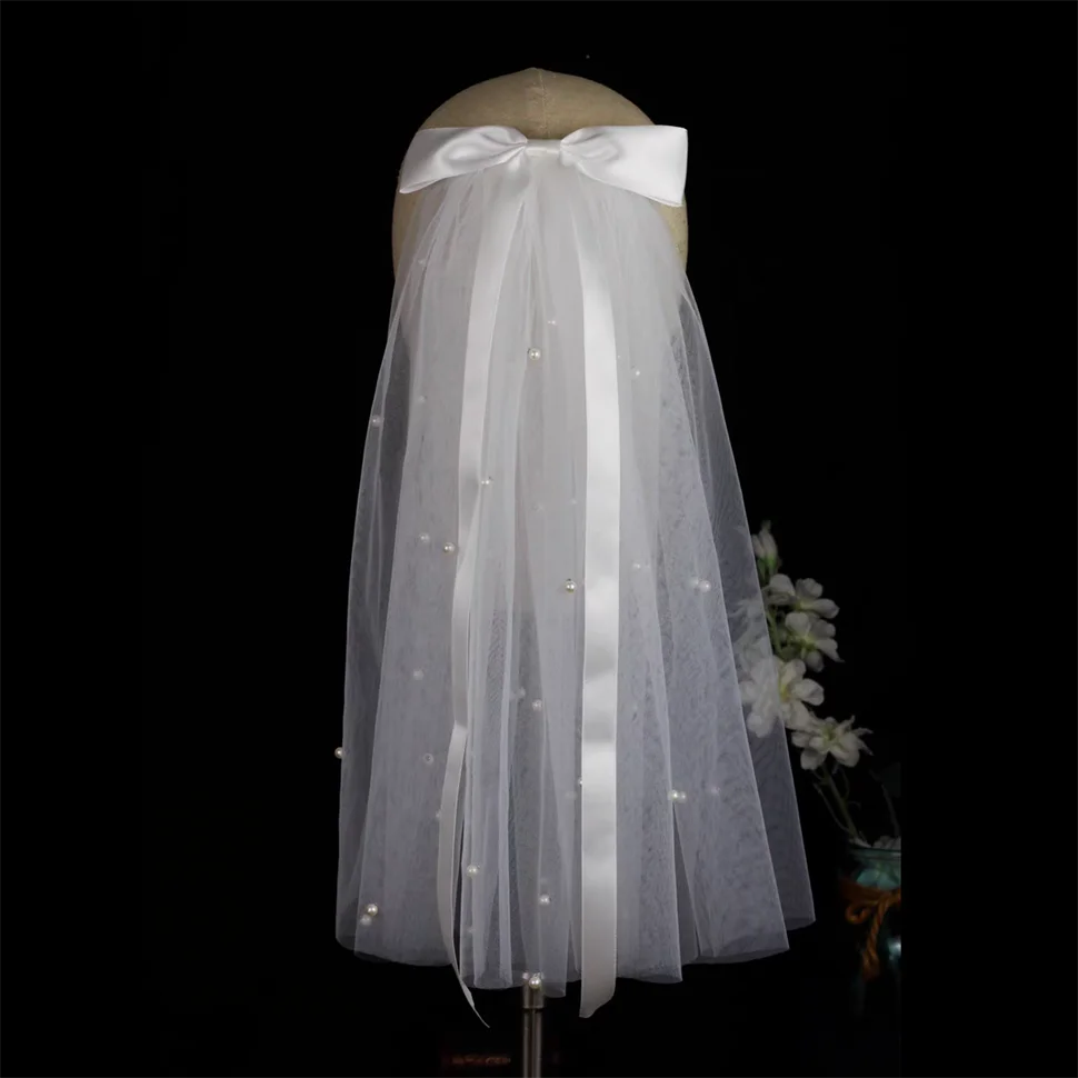 QUEENS GOWN  Elegant Soft Mesh Bridal Wedding Veil With Bow and Pearls Hot Sale Wedding Accessories