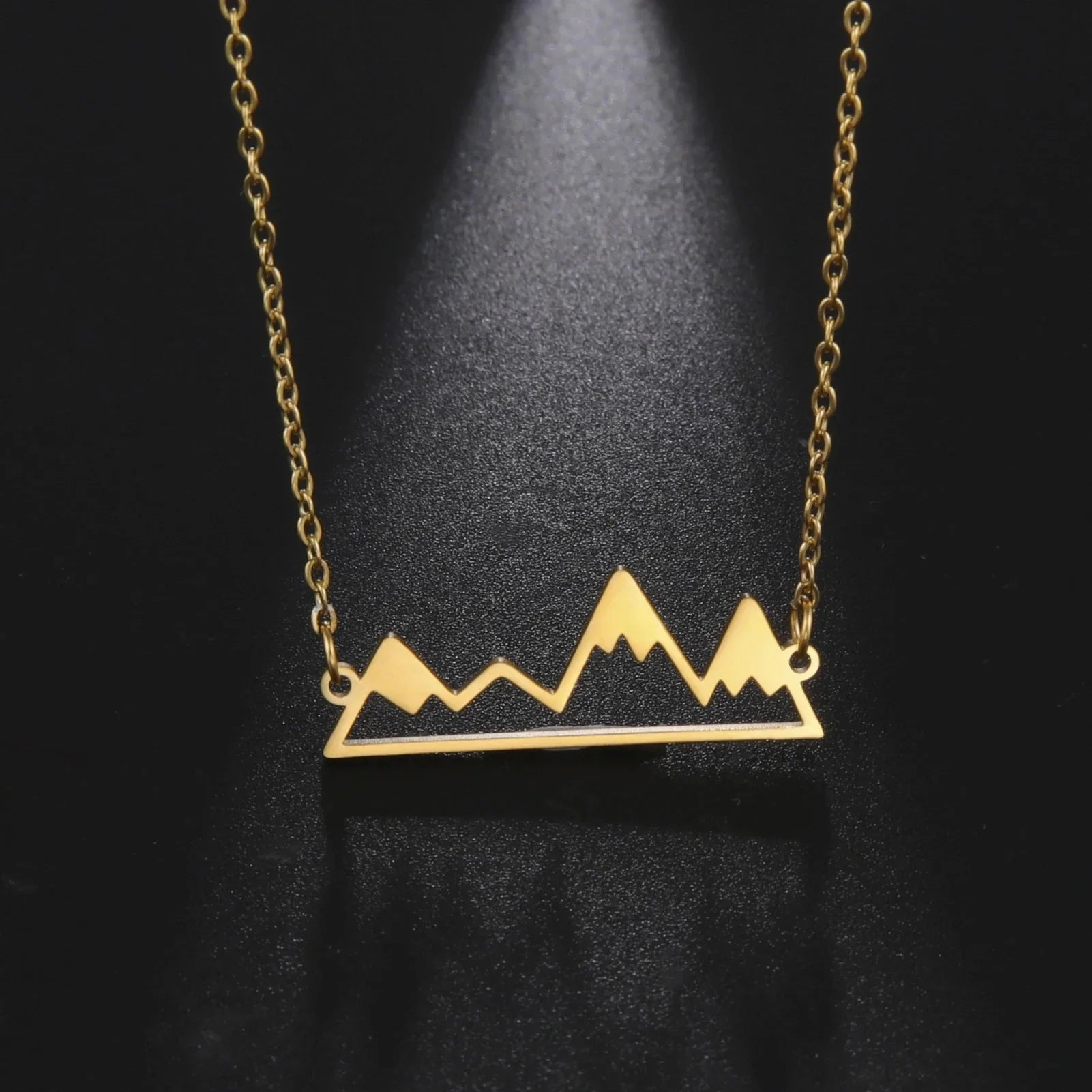 Snow Mountain Pendant Necklace Fashion Stainless Steel Chain Choker Minimalist Hiking Outdoor Jewelry Gifts for Friends