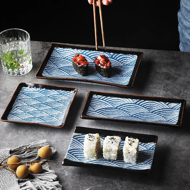 Japanese Fine Bone China Round Dinner Set Eco-Friendly Porcelain with Customized Pattern Plate and Trays