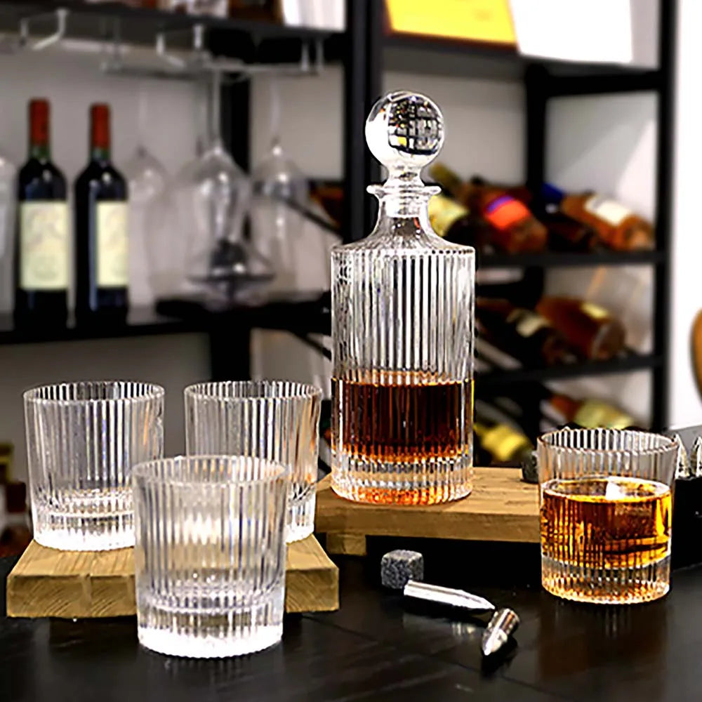 Factory Wholesale 800ml Glass Whiskey Decanter Set Vertical Stripe Design for Household Use