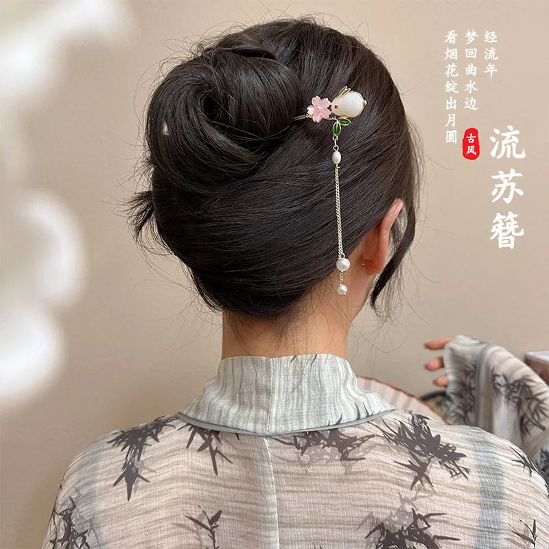AA02098 Chinese Rabbit Tassel Metal Hair Sticks Hair Hairpin Chopsticks Hanfu Step Shake Headwear for Women