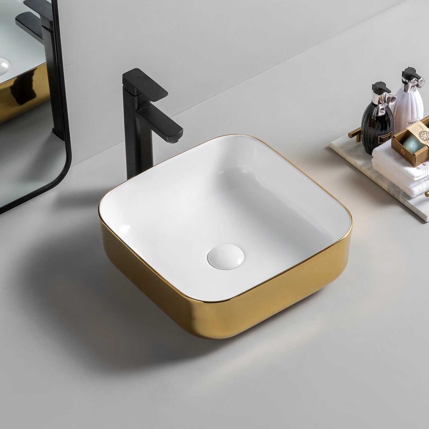 Customized Royal Gold White Ceramic Wash Basin Luxury Table Top Golden Art Basin Bathroom Sinks