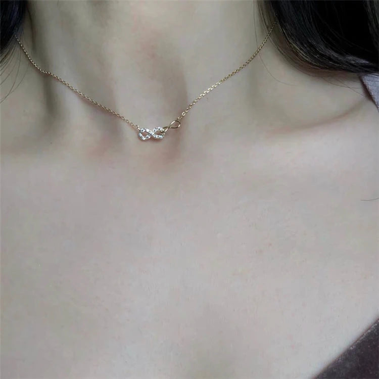 Unique Design Gold Plating Zircon Lucky Women Silver Infinity Necklace