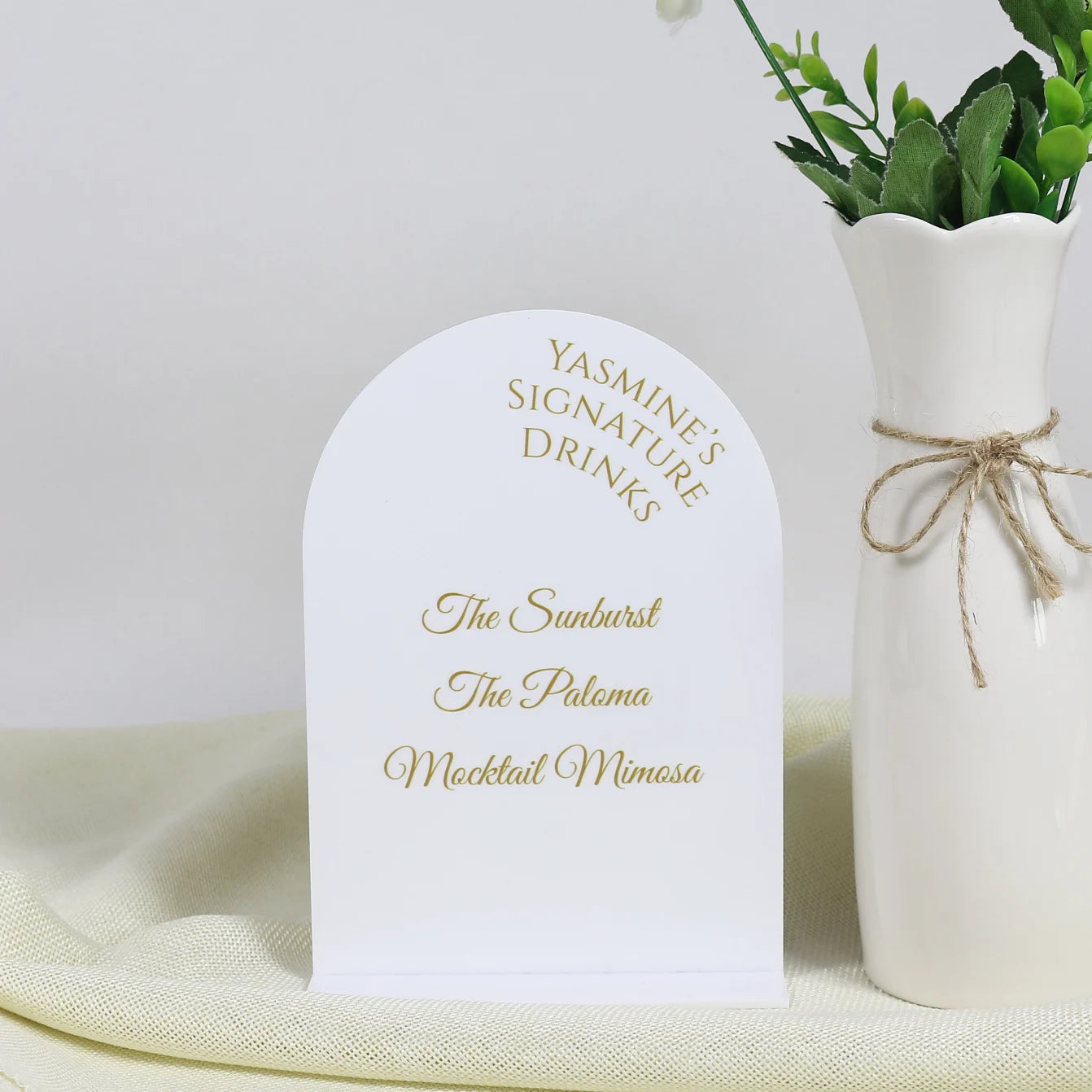 All-White Gold Printing 3mm Thick Arch-Shaped White Acrylic Detail Drink Table Card Wedding Menus Signage Anime Made Paper