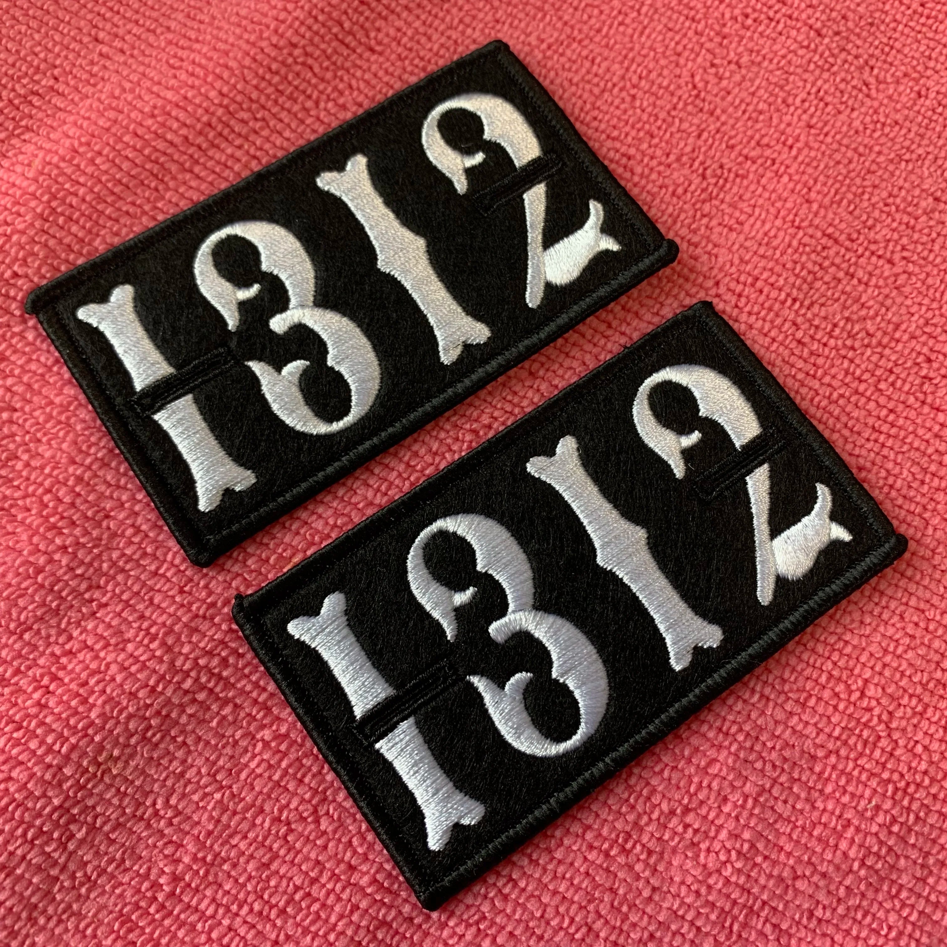 Free Size Two Holes Embossed Felt Embroidery Sleeve PatchLow MOQ Embossed Embroidered Shoulder Badge
