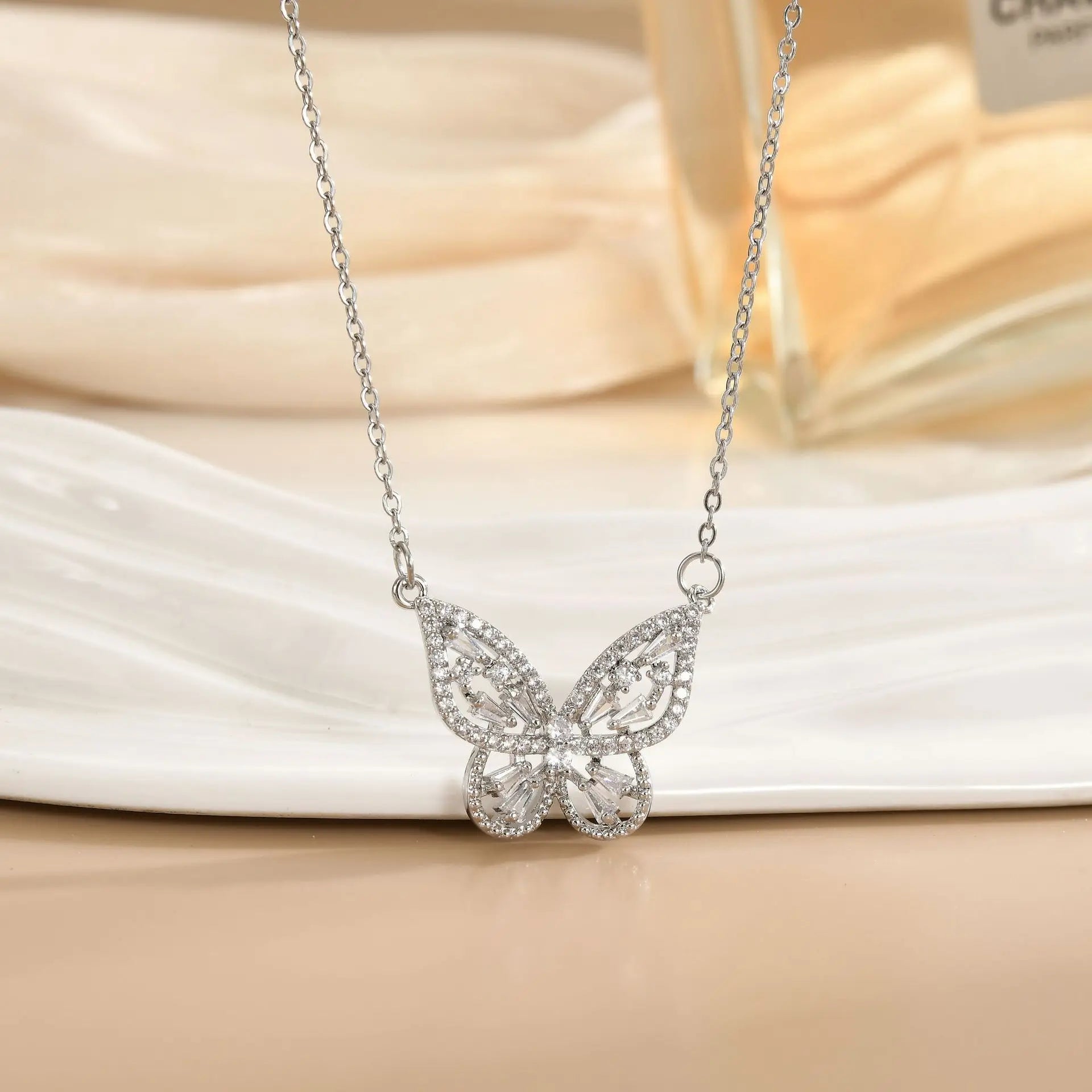 Custom Butterfly Shape Charm Crystal Pendant Necklace Cubic Zircon Butterfly Pendant Necklace