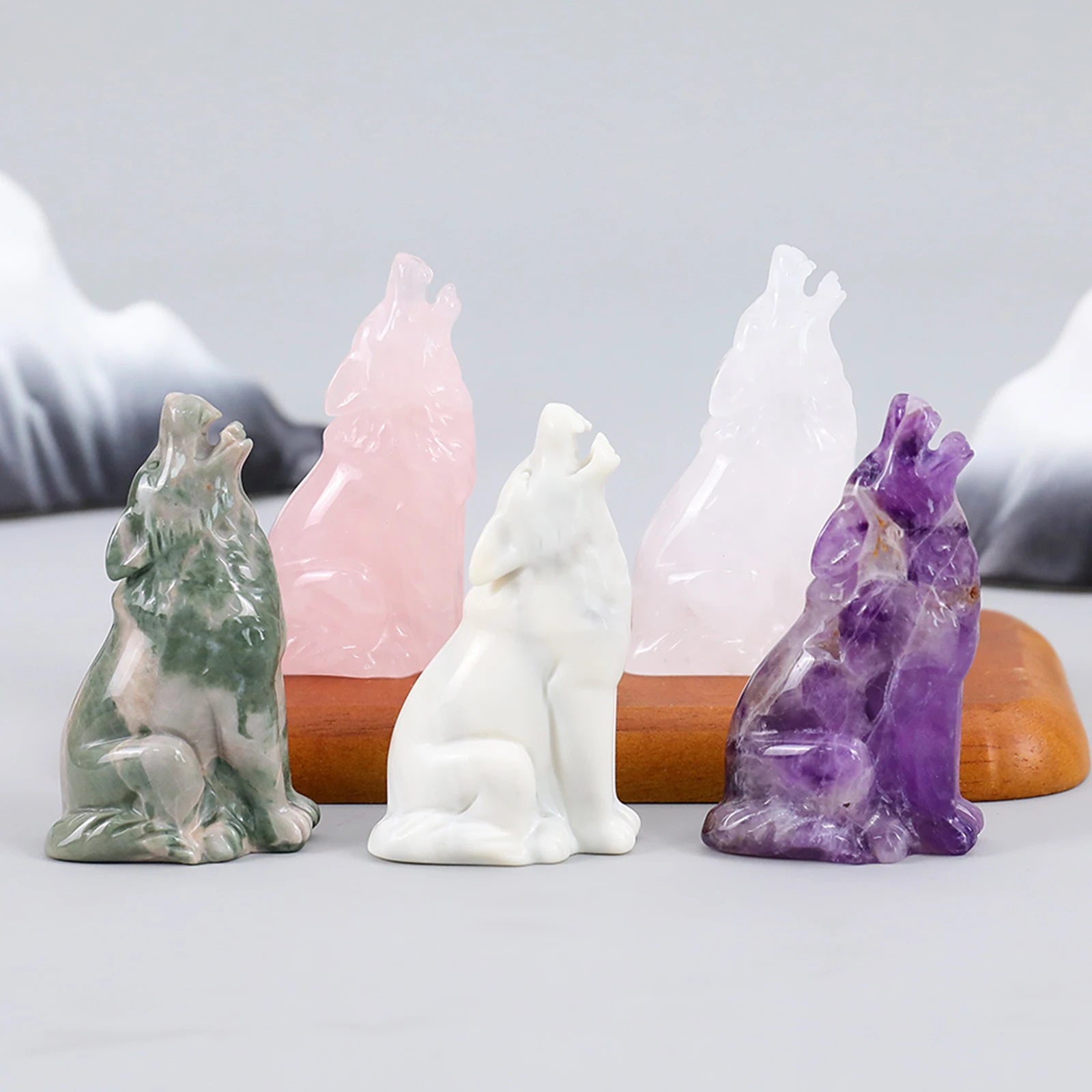Hot Sale Dream Amethyst Wolf Statue Natural Crystal Animals Carvings Customizable Fashion Trend Wholesale Figurine Decoration