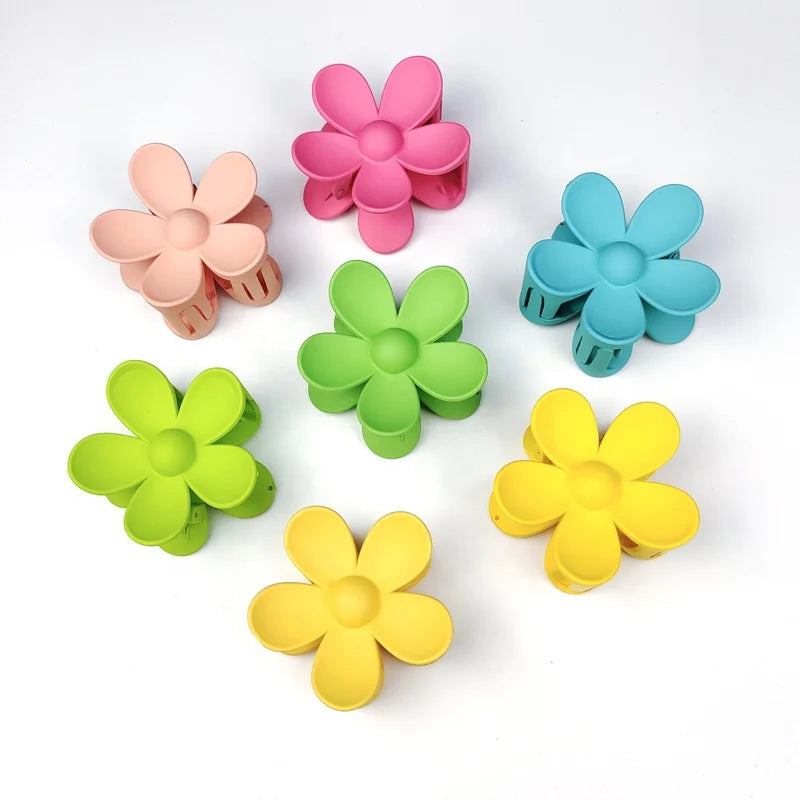 MIO 7cm Big Flower Hair Claw Clips Plastic Matte Hair Clip Claw Flower Shape Candy Color Grab Disk Hair Claw for Women