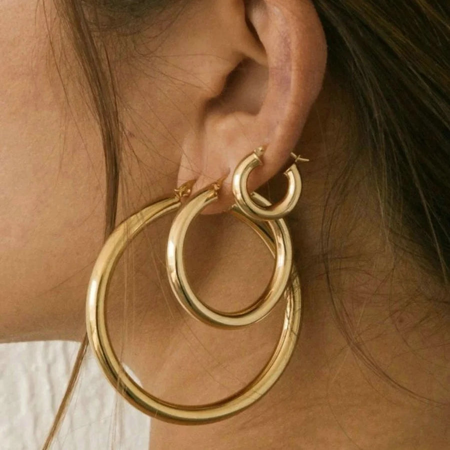 Dropshipping Geometric PVD Gold Plated Thick Hoop Earrings Wedding Stainless Steel Wide Chunky CC Hoop Earrings for Women MegaBDM