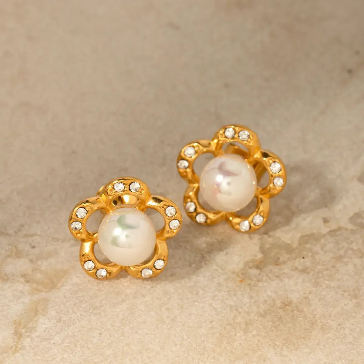 Hot Selling Stainless Steel Full Drill Hollow Out Flower Stud Gold Crystal Earrings 18k Non Fade Jewelry for Women