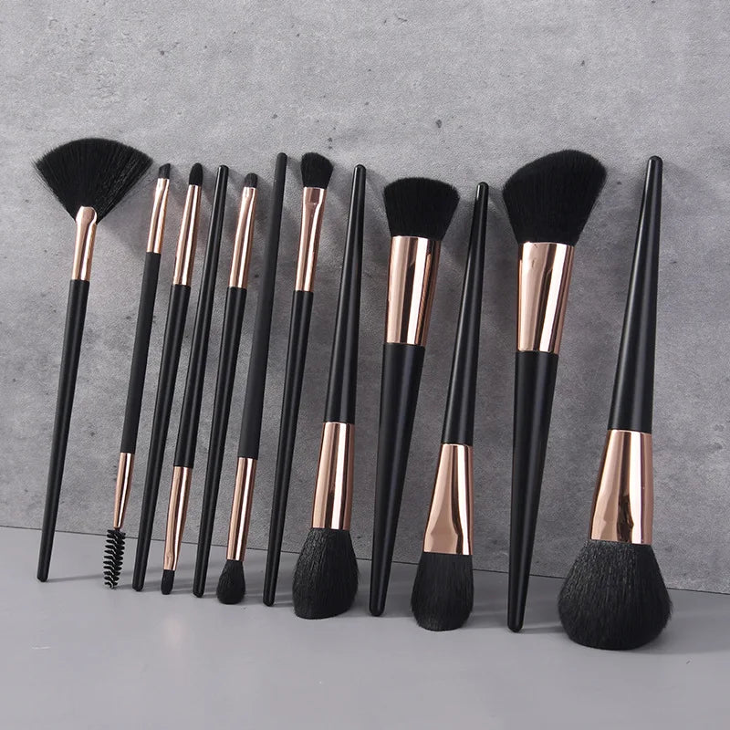 Luxury Wooden Handle 12-Piece Vegan Face Makeup Brush Set with Soft Synthetic Hair Private Label Multi-Function