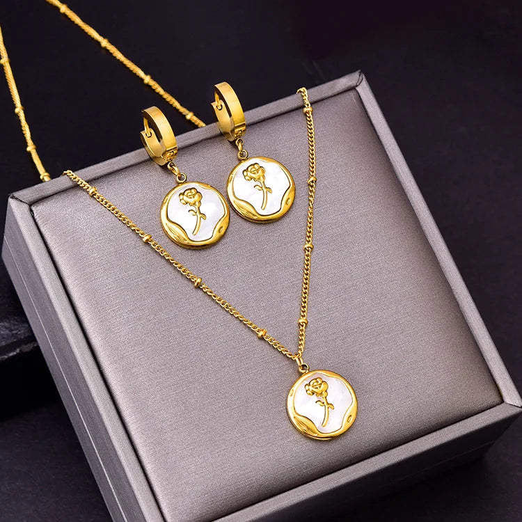 2023 New Glamour Tarnish Free Stainless Steel 18k Gold Plated Shell Flower Necklace Earrings Jewelry Sets for Women
