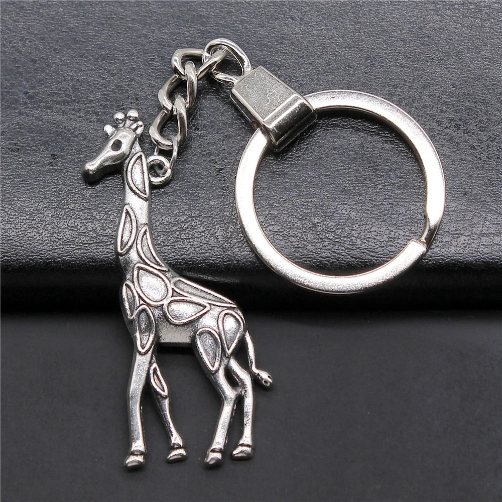 WYSIWYG 53x23mm Antique Silver Plated Antique Bronze Plated Zinc Alloy Giraffe Keychain for Gift P2-ABD-C10397