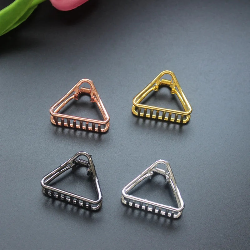 4CM Small Size Triangle Alloy Hair Claw Clips for Girls Metal Material Fashion Styling Women Hair Accessories