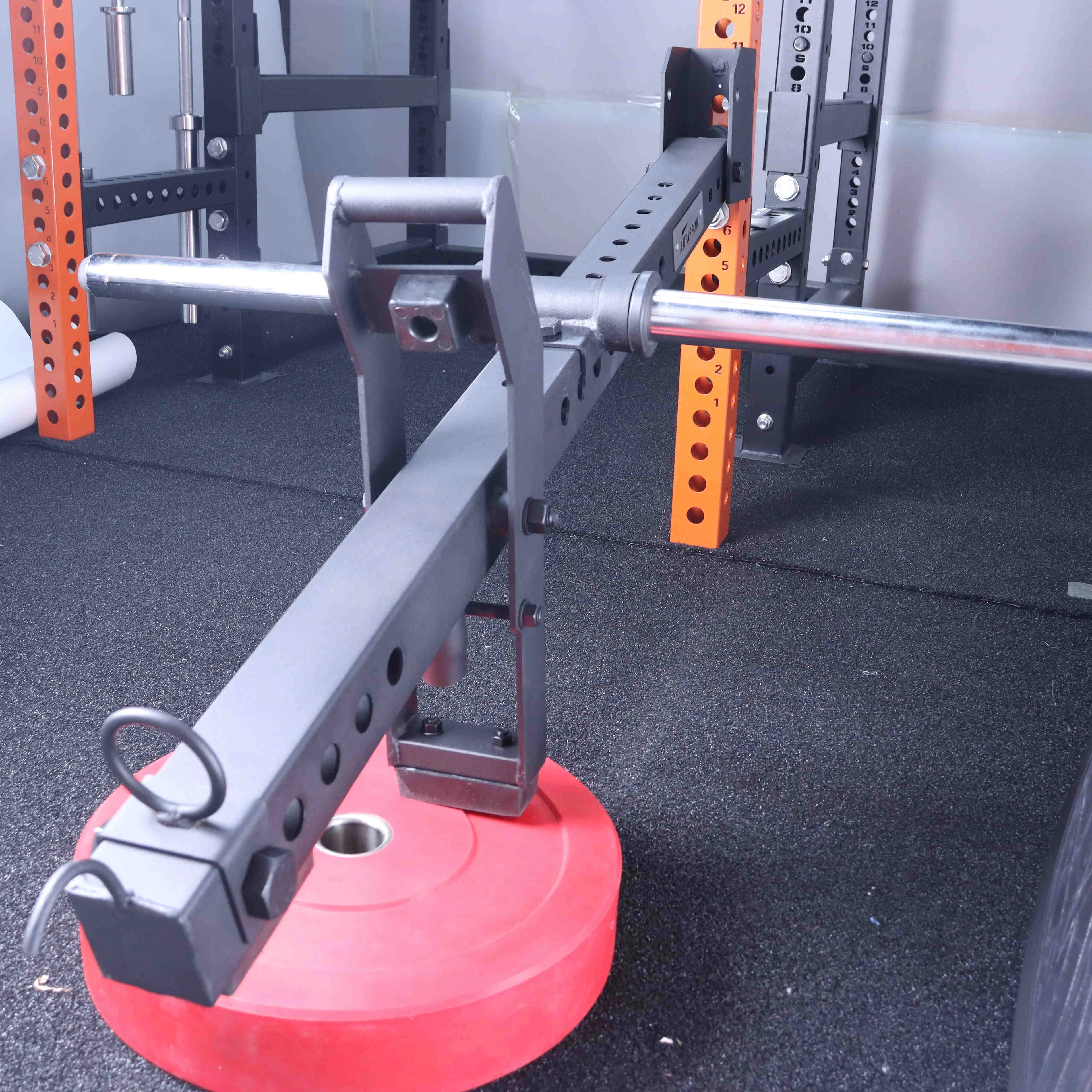 Durable Steel Gym Belt Squat Attachment Trainer for Hip Waist Slimming and Leg Rowing Fitness Usage