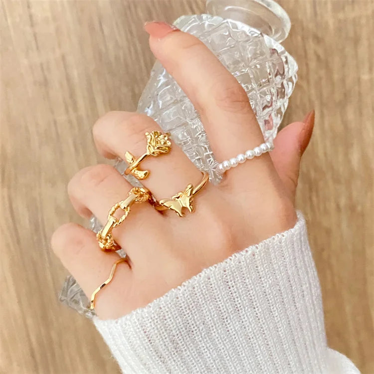 2022 New Trendy Gold Plated Metal Pearl Ring Set Chain Flower Bridal butterfly Finger Joint Rings Set Jewelry