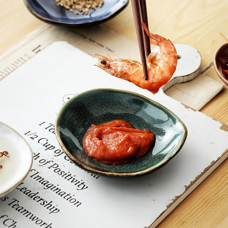 Irregular Stackable Porcelain Plate Restaurant Hotel Ceramic Deep Dipping Sauce Dish
